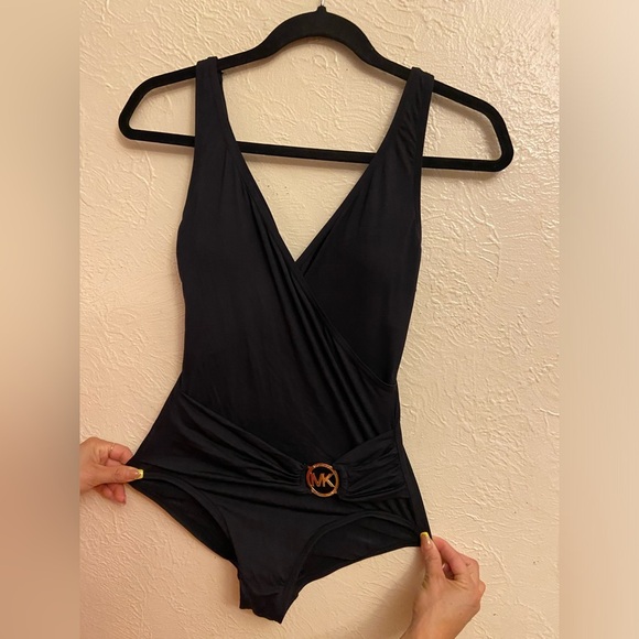 Michael kors one piece swimsuit - Picture 2 of 7